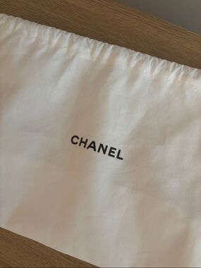 12 Designer Dustbags